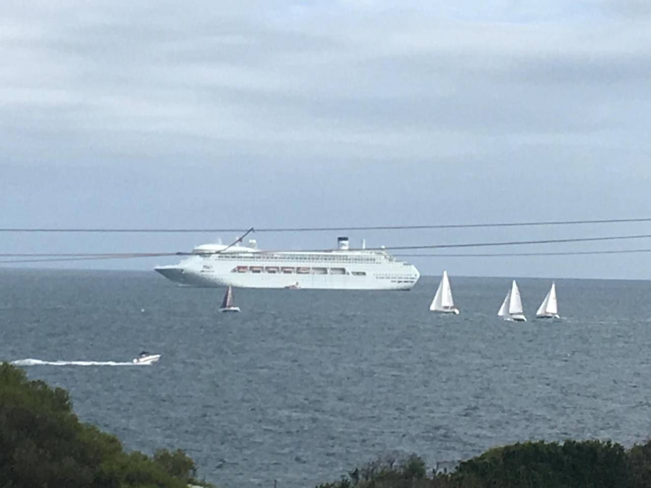 Mornington Bayside Pearl Hotel Exterior foto